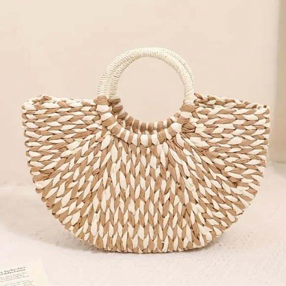 NWOT Handwoven Straw Handbag Spring Summer Vacation Clutch Bag Retro Stlyle - Picture 3 of 5